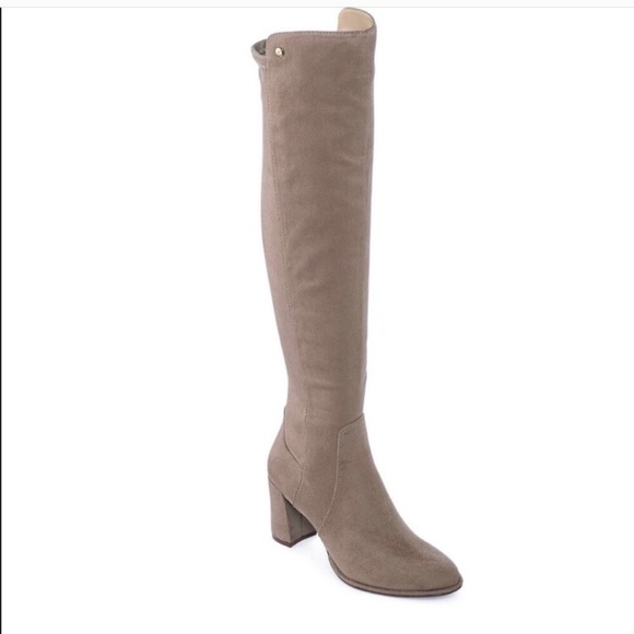 Liz Claiborne Shoes - NWOB Liz Claiborne Leyla Tan Knee Heel Boots Sz 9